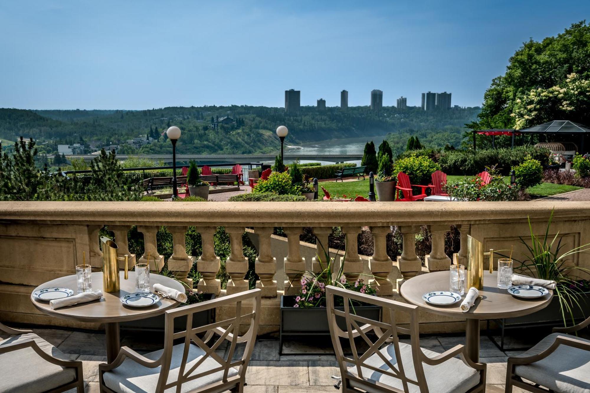 Fairmont Hotel Macdonald Edmonton Bagian luar foto