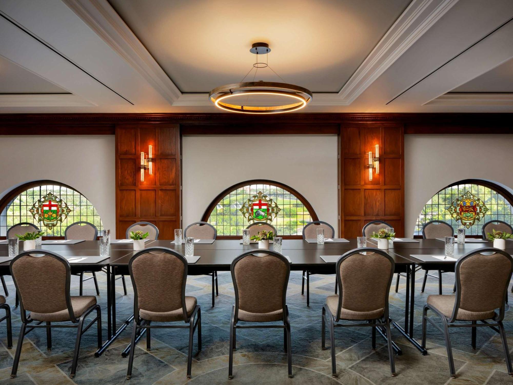 Fairmont Hotel Macdonald Edmonton Bagian luar foto
